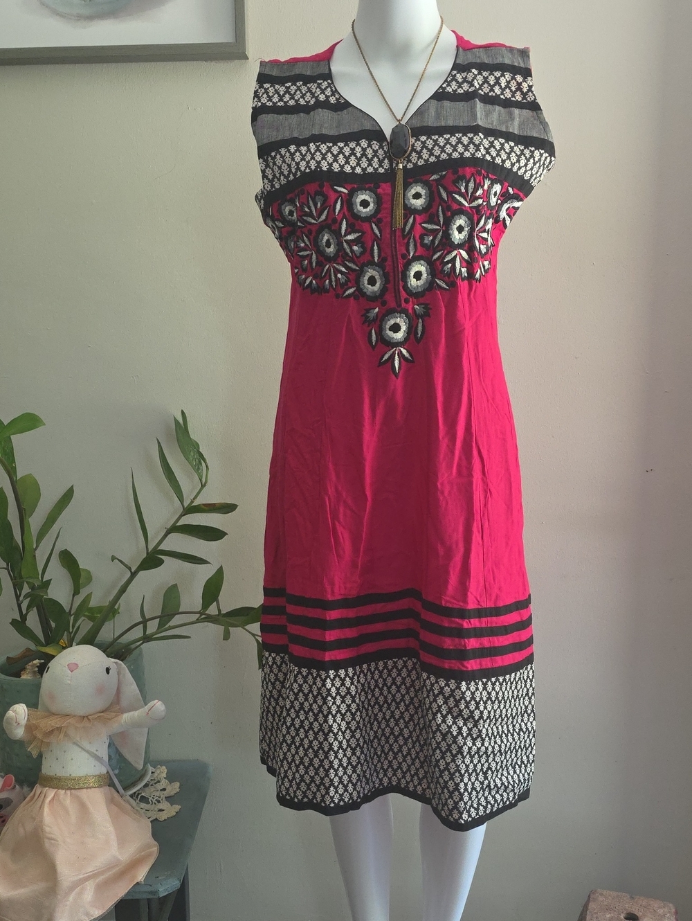 Sleeveless Fuchsia Embroidered Midi Dress with Contrasting Black & White Trim
